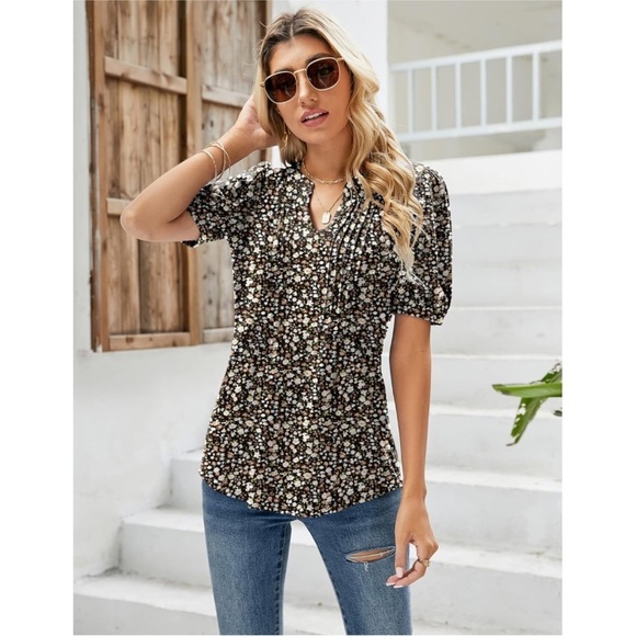Women’s Floral V Neck Puff Short Sleeve Top Blouse - Picture 4 of 5